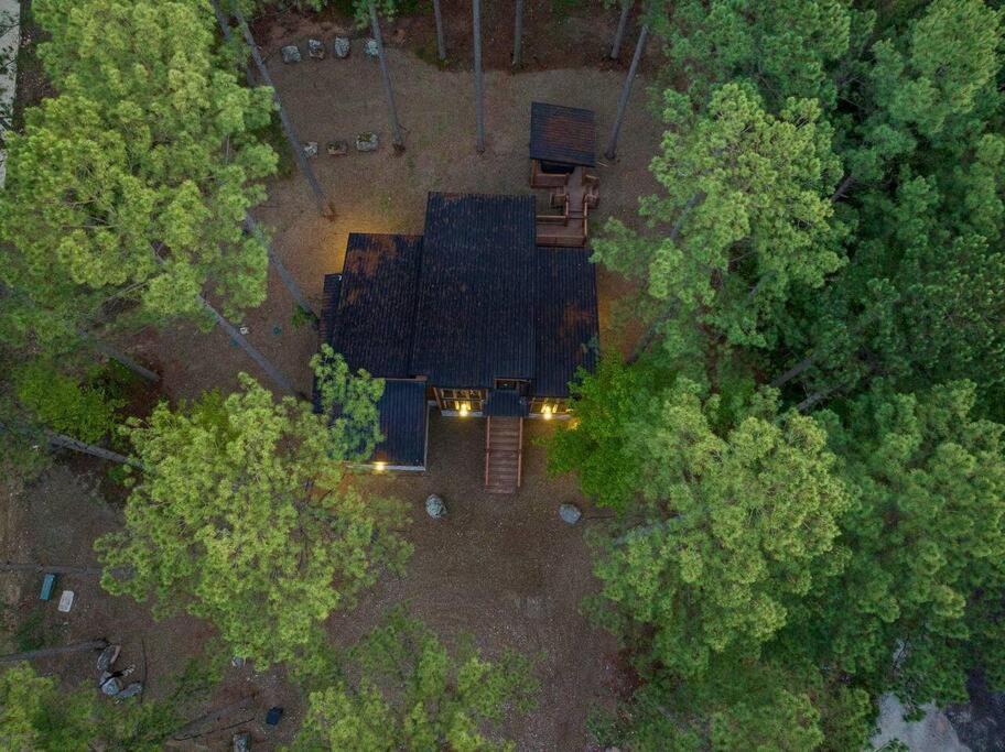 Ember Skye Cabin - 2 Bdr & Bunk Nook/2.5 Bath Broken Bow Exterior photo